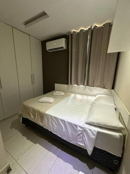 Apartamento Amplo A Passos Da De Copacabana, 4 Quartos Rio de Janeiro